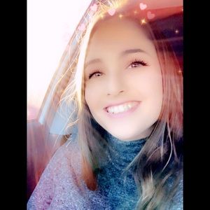 Meet your Posher, Marissa